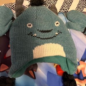 Carter’s hat/mittens